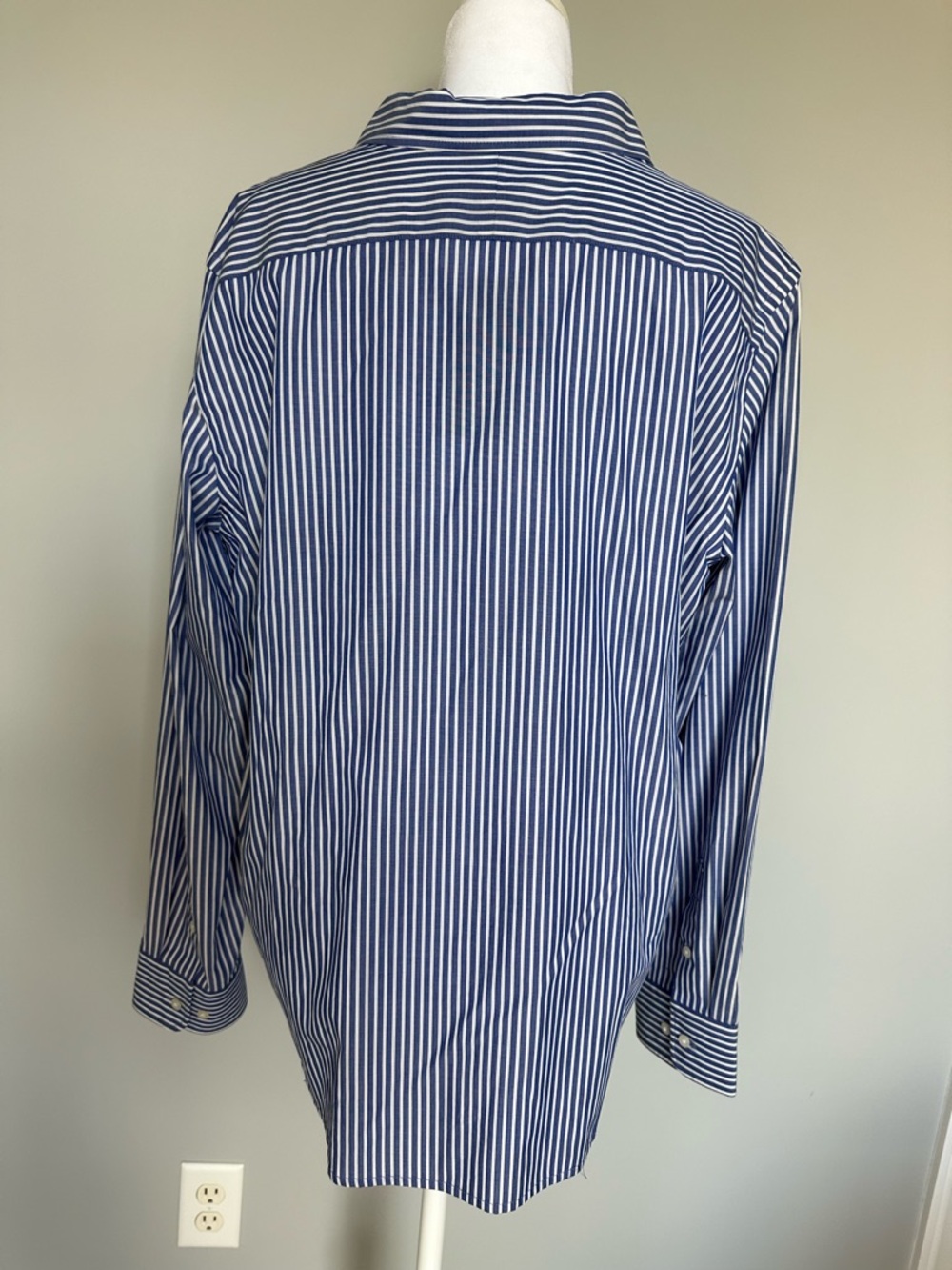 NWT Ladies Cotton Chaps Navy and White Vertical Stripe Dress Shirt. Size XL - Picture 4 of 9